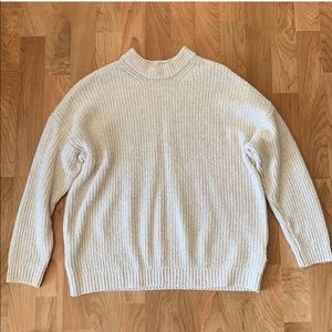 American Eagle Cozy White Sweater Size Small